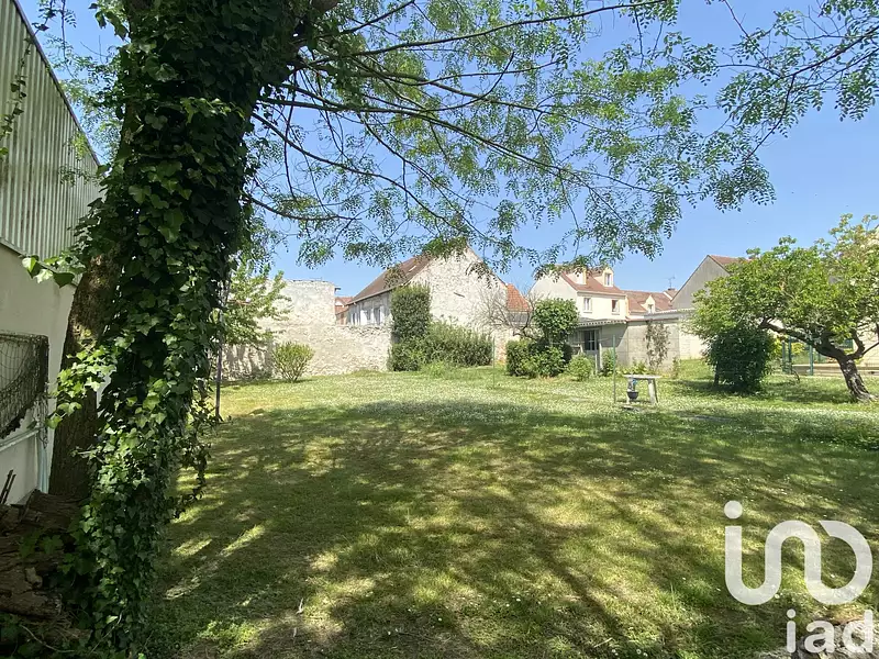 Terrain, 759 m²