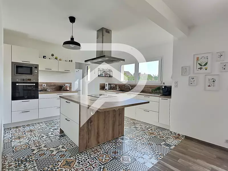Maison, 145,1 m²