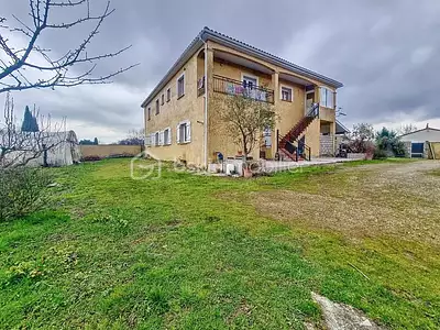 Immeuble, 350 m²