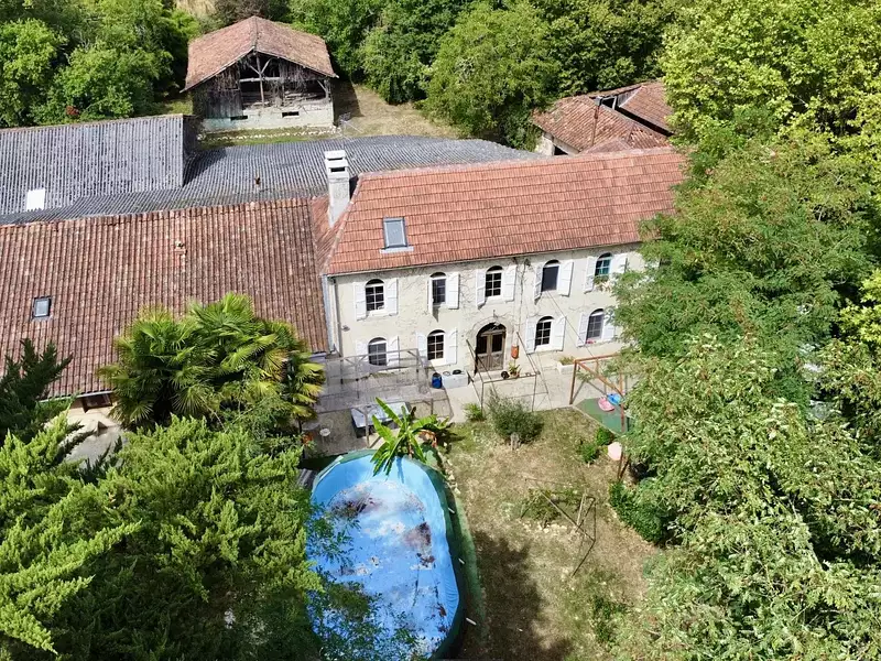 Maison, 390 m²