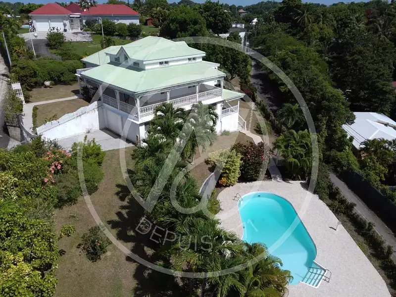 Maison, 292 m²