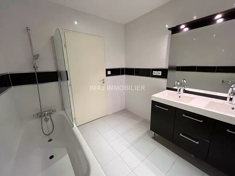 Maison, 106 m²