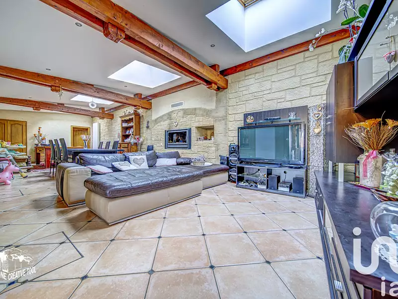 Maison, 251 m²