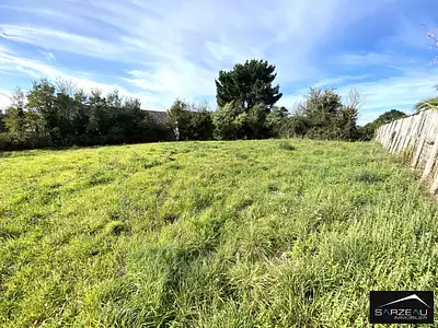 Terrain, 400 m²