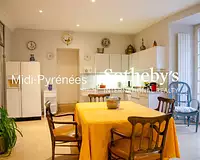 Maison, 556 m²