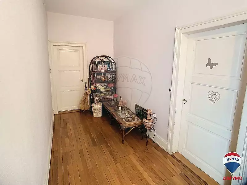 Maison, 240 m²