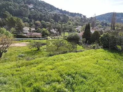 Terrain, 541 m²