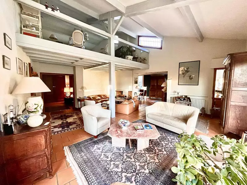 Maison, 220 m²