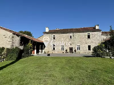 Maison, 285 m²