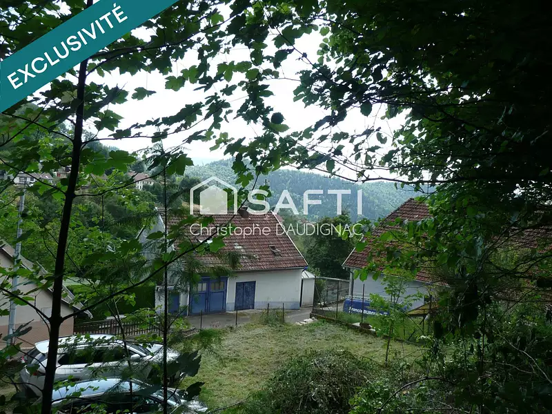 Terrain, 889 m²