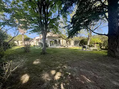 Maison, 180 m²