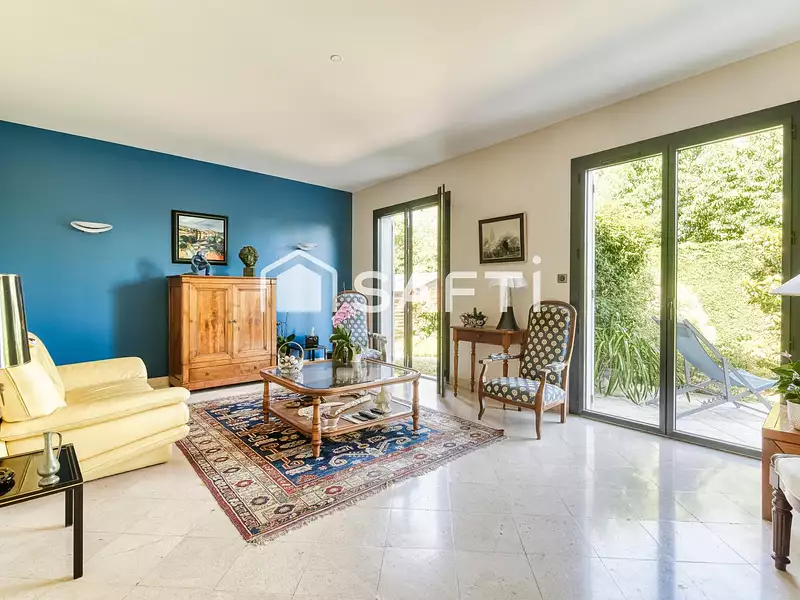 Maison, 192 m²