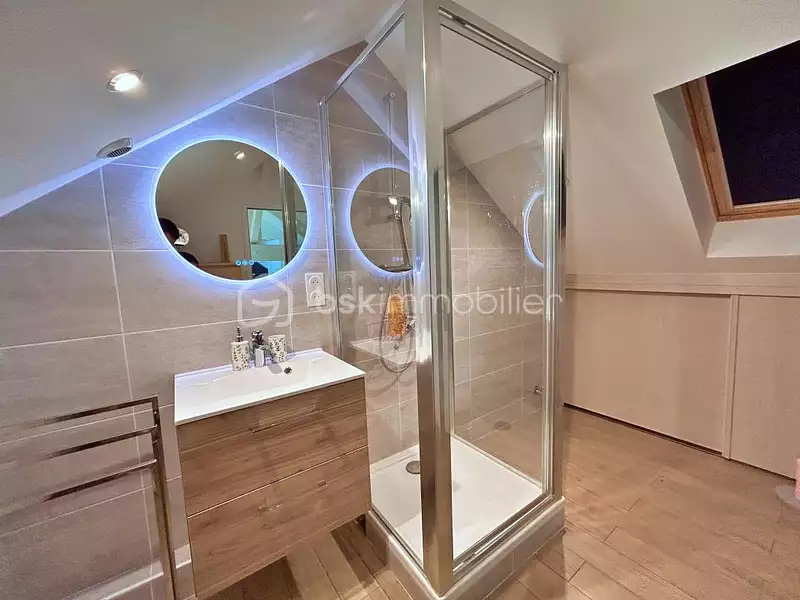 Maison, 785 m²