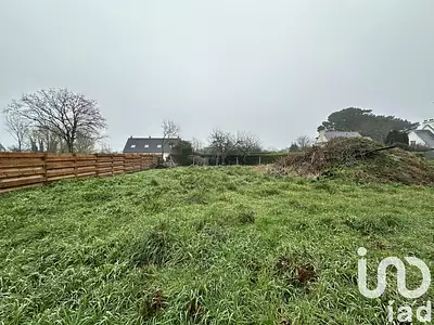 Terrain, 683 m²