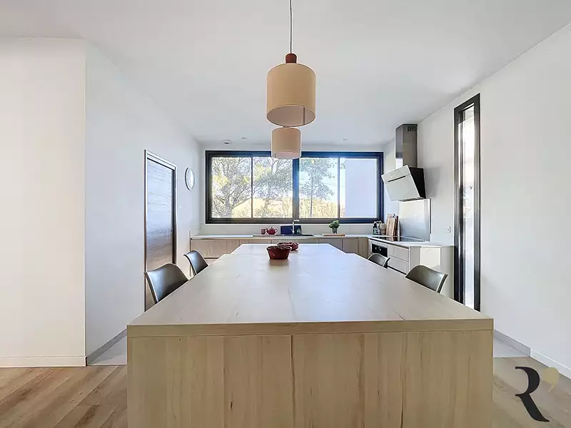 Maison, 200 m²