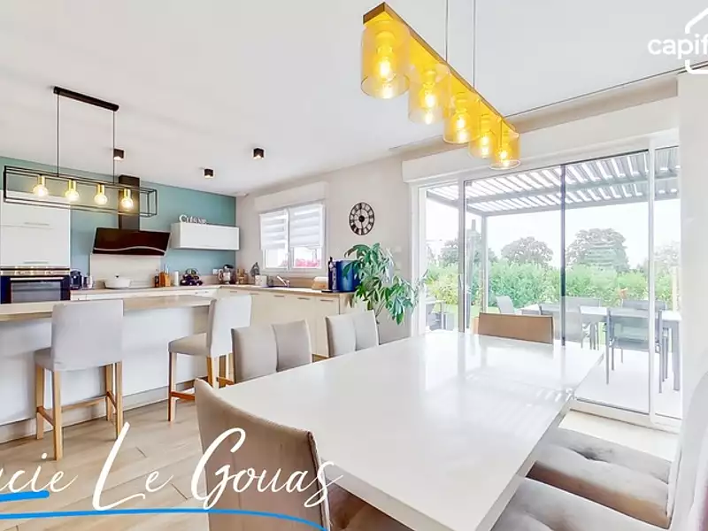Maison, 151 m²
