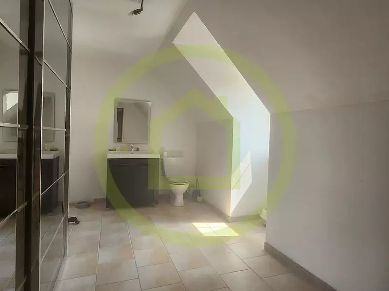 Maison, 186 m²