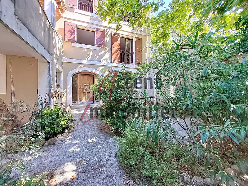 Maison, 200 m²