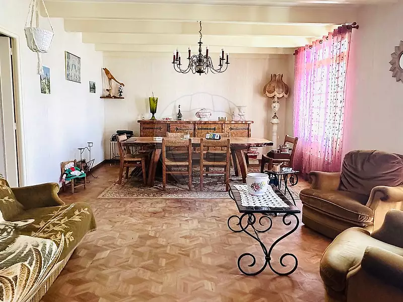 Maison, 230 m²