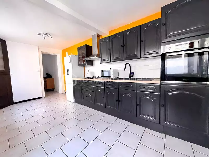 Maison, 93 m²