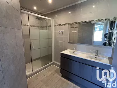 Maison, 260 m²