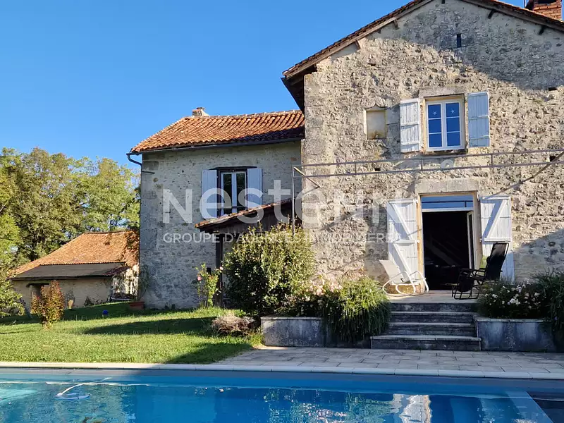 Maison, 282,3 m²