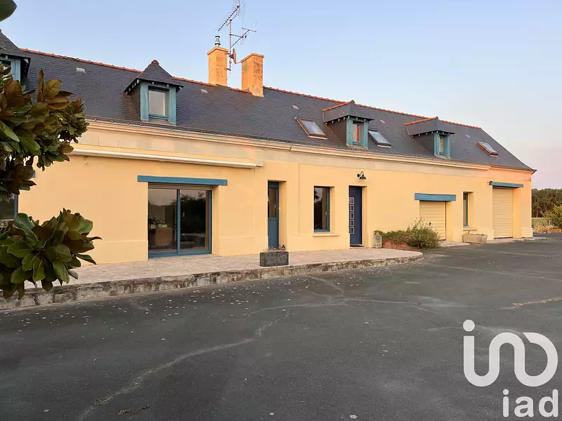 Maison, 210 m²