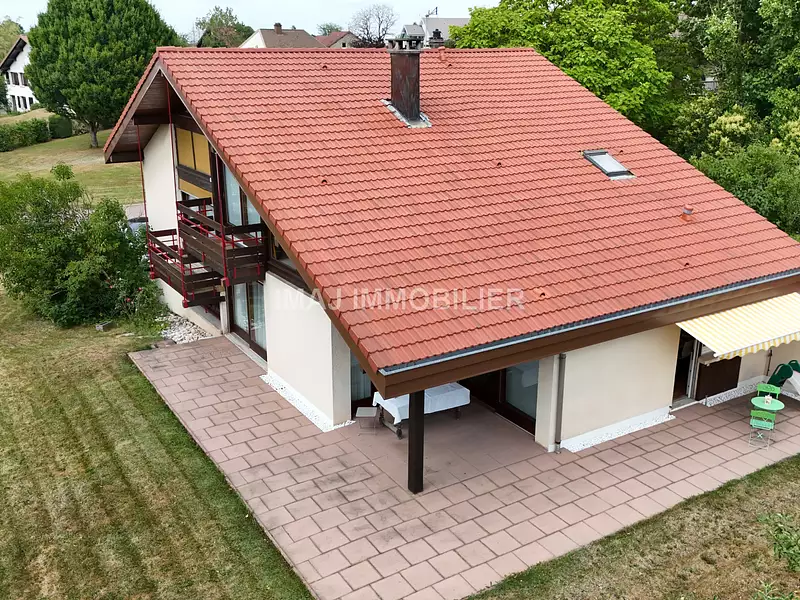 Maison, 168 m²
