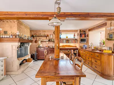 Maison, 220 m²