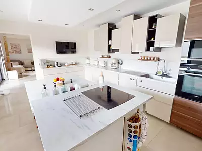 Maison, 193 m²