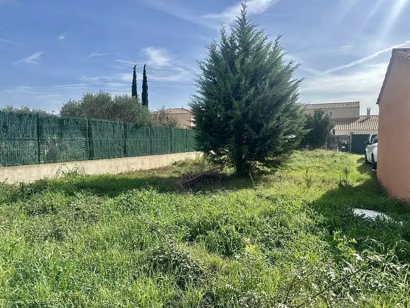 Terrain, 552 m²