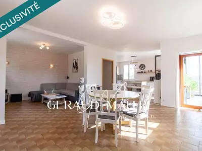 Maison, 168 m²
