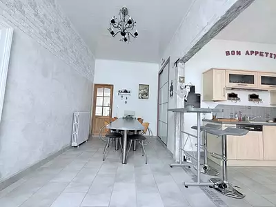 Maison, 210 m²