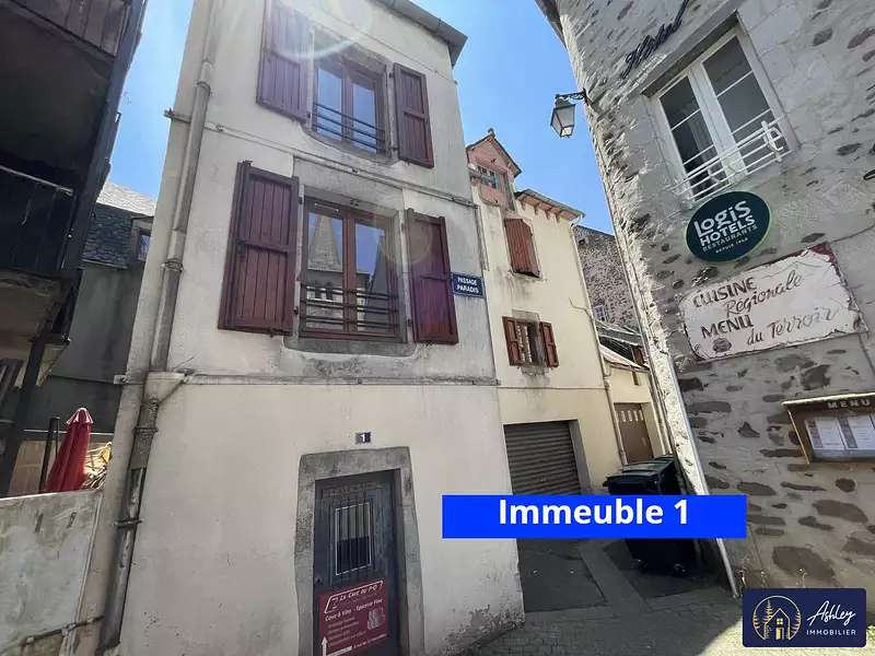 Immeuble, 327 m²