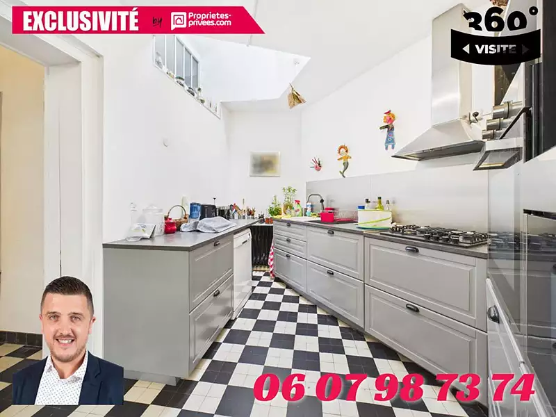 Maison, 300 m²