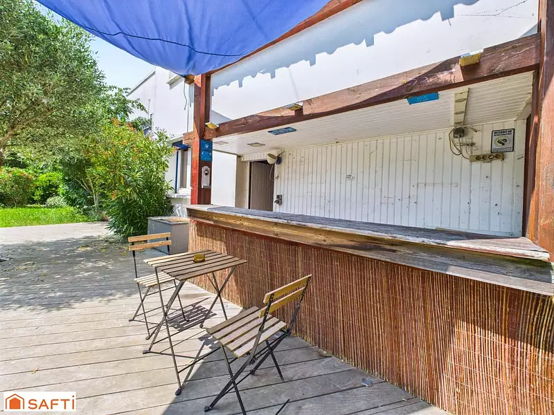 Maison, 220 m²