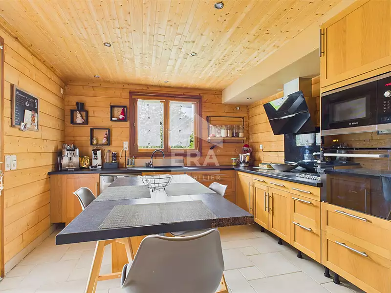 Maison, 163 m²