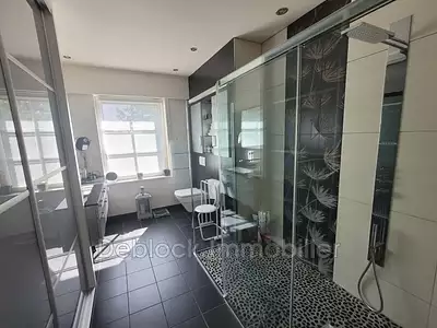 Maison, 290,1 m²