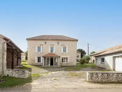 Maison, 233 m²