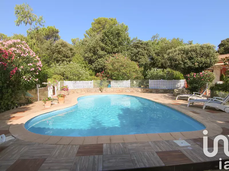 Maison, 164 m²