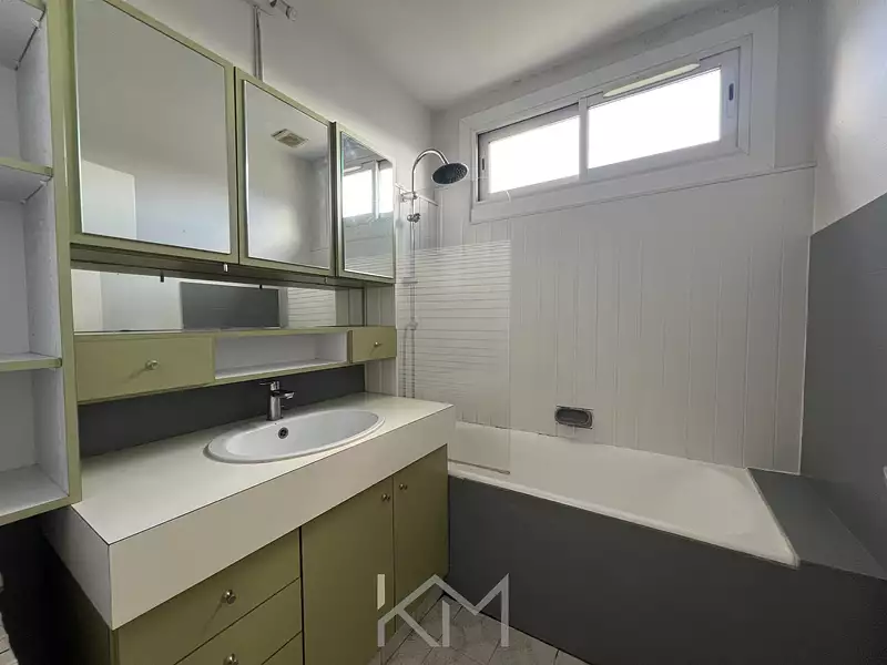 Maison, 121,8 m²