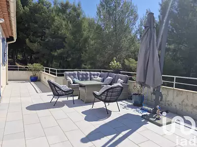 Maison, 233 m²