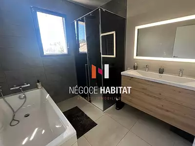 Maison, 138 m²