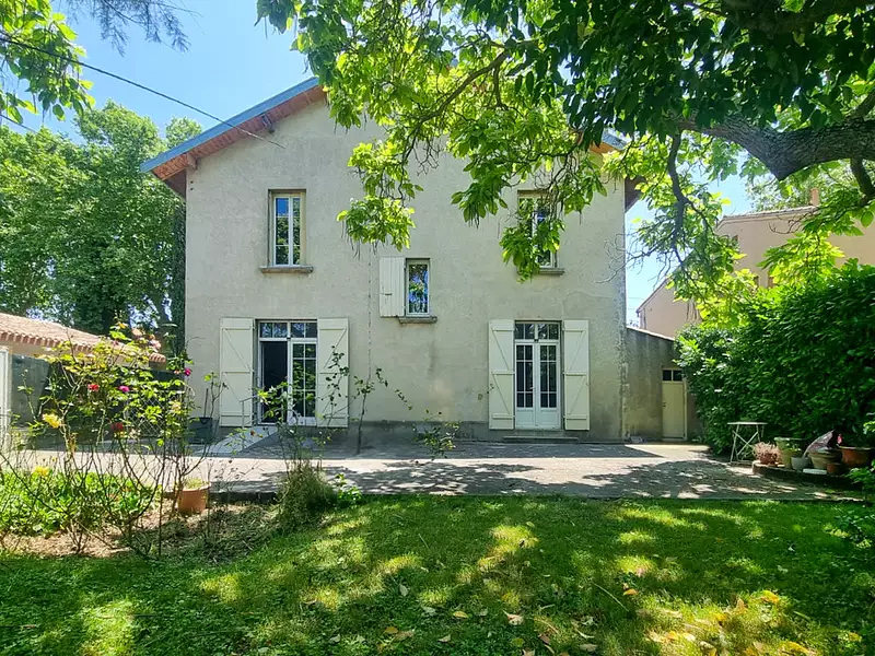 Maison, 176 m²