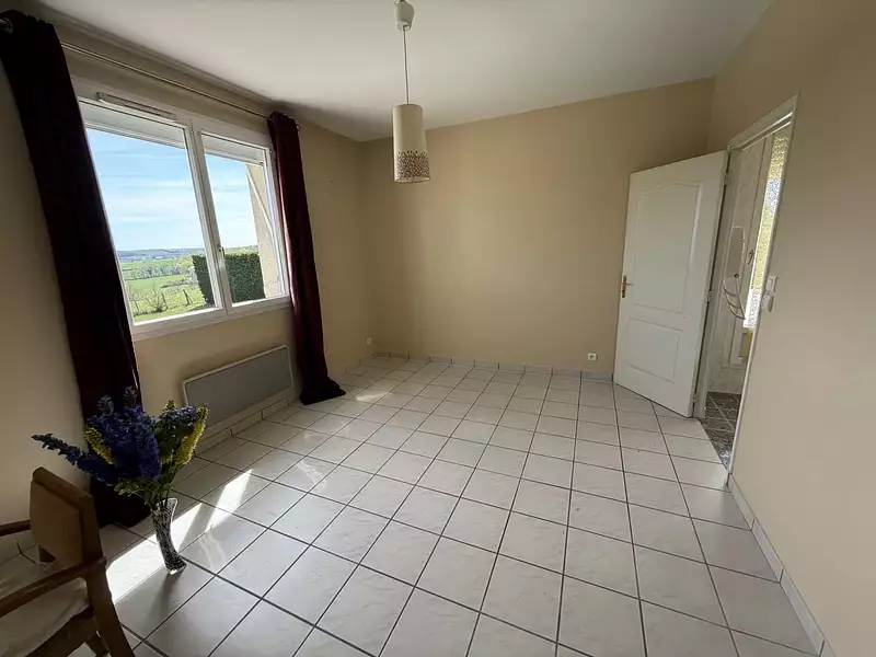 Maison, 240 m²
