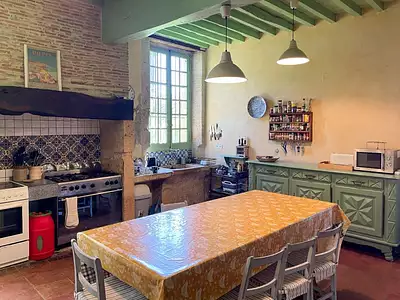 Maison, 594 m²