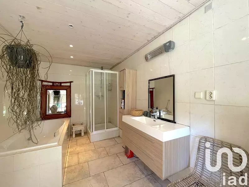 Maison, 151 m²