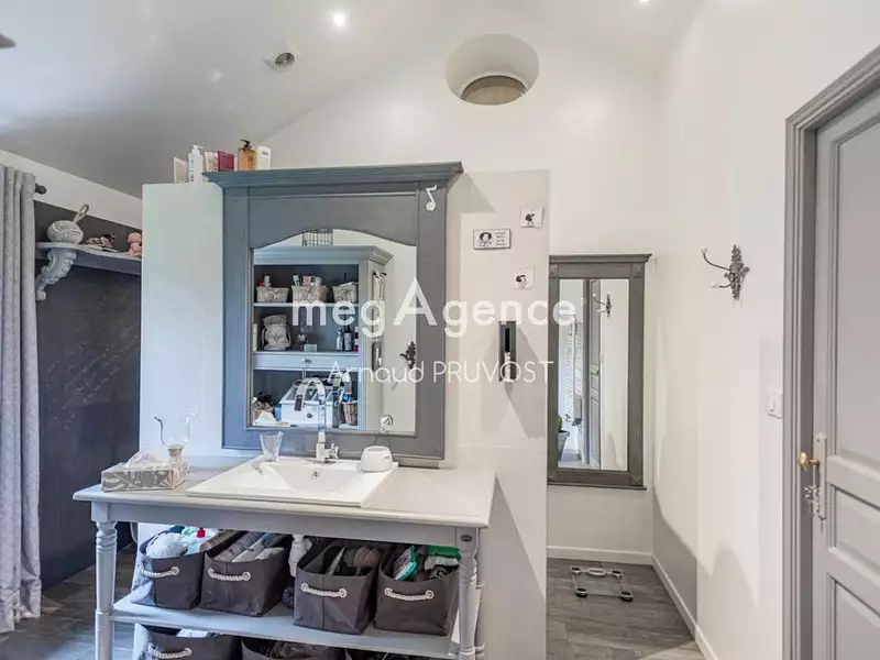 Maison, 214 m²