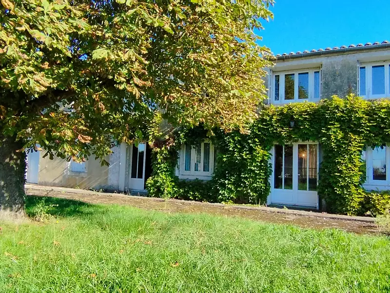 Maison, 163 m²