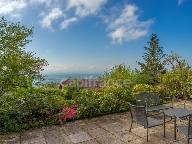 Maison, 180 m²